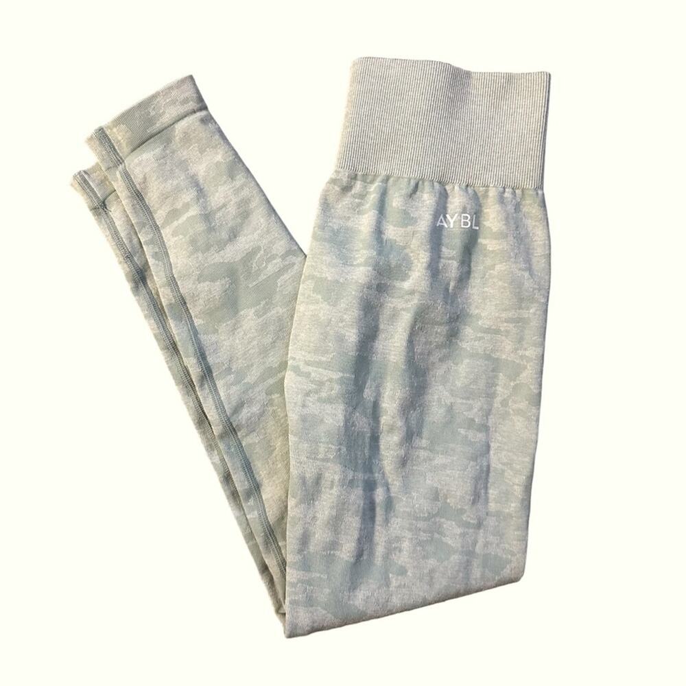 AYBL Light Green Camo Seamless Leggings - Picture 2 of 6